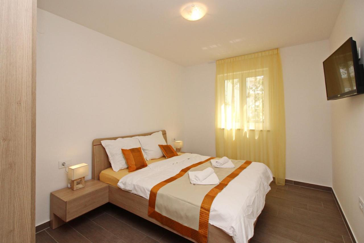 Apartments By The Sea Baska, Krk - 18845 Luaran gambar